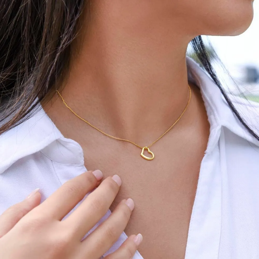 Daughter Gift From Mom Minimalist Delicate Heart Necklace, Gift from Mom, Mom to Daughter